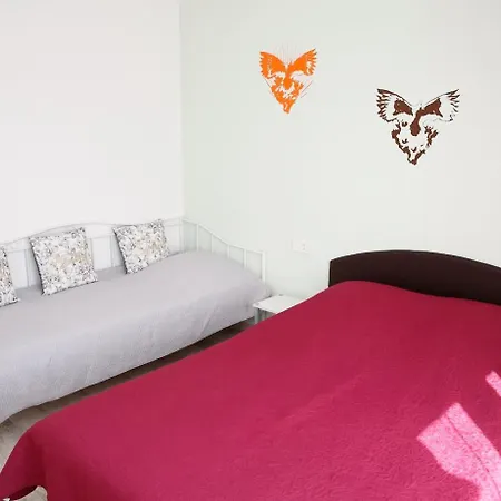 Elena Ii Kat Apartman *