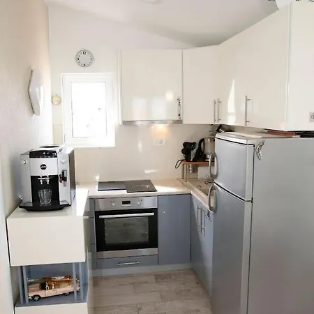 Elena Ii Kat Apartment Vodice