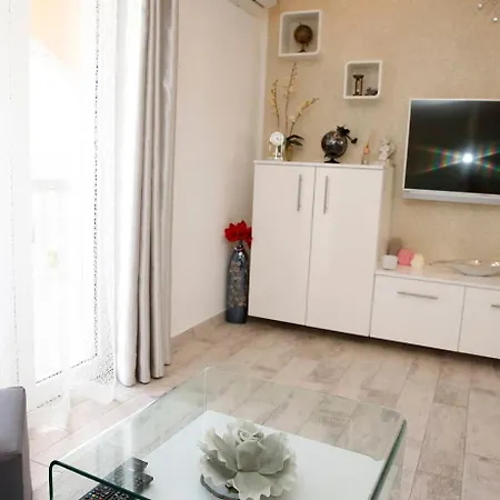 Elena Ii Kat * Vodice