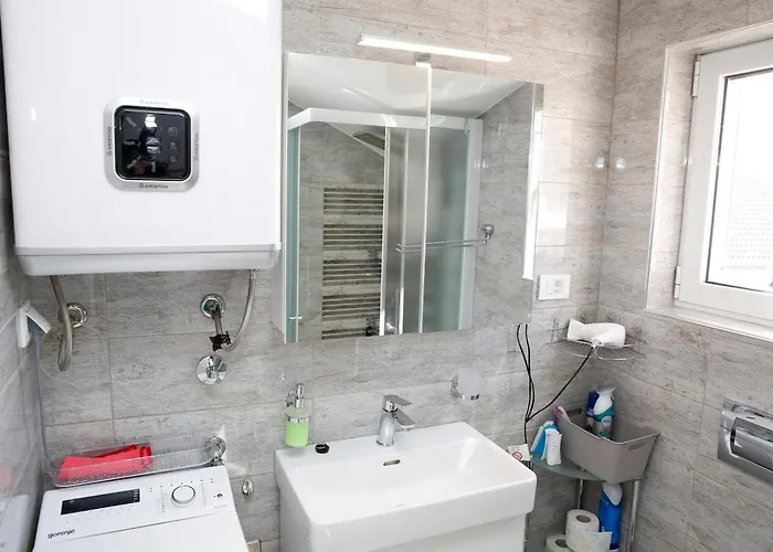 Elena Ii Kat Appartement