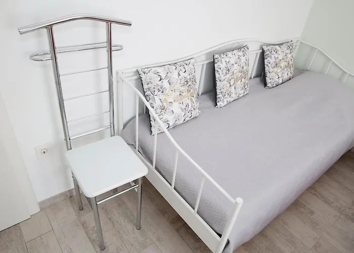 Elena Ii Kat Apartmán