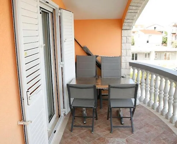 Elena Ii Kat Apartmán Vodice