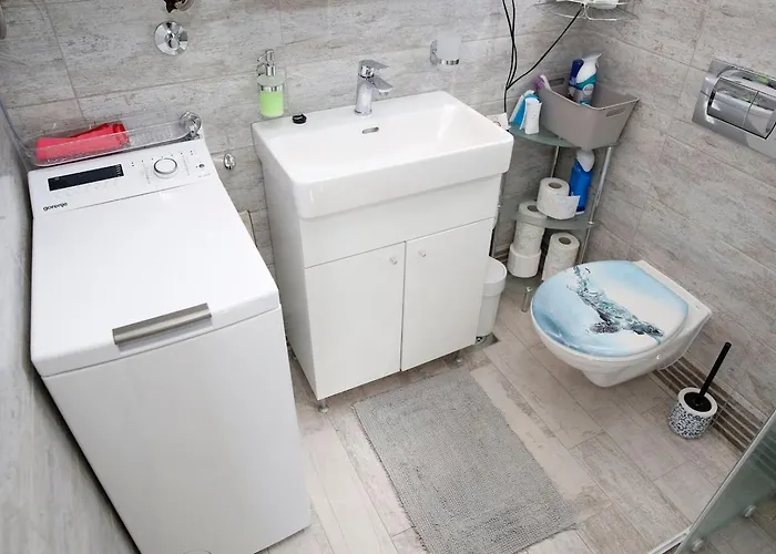 Elena Ii Kat * Vodice